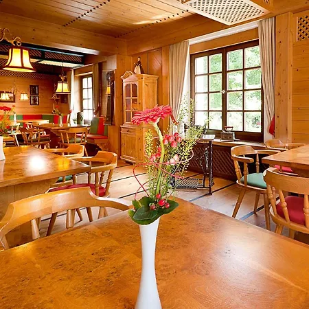 Kneipp- Und Wellvitalhotel Edelweiss Hotel